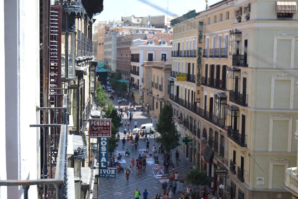 Los Amigos Hostel Madrid Luaran gambar
