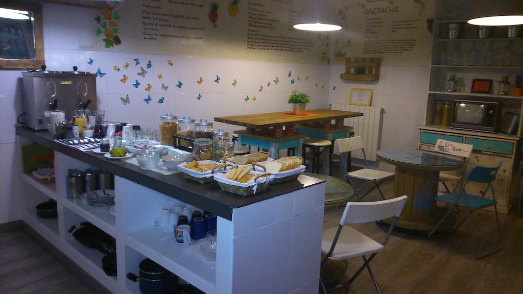 Los Amigos Hostel Madrid Luaran gambar